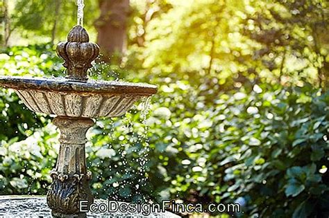 Fontaine De Jardin: Photos, Modèles Et Styles À Choisir